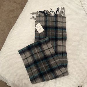 Edinburgh lambswool scarf